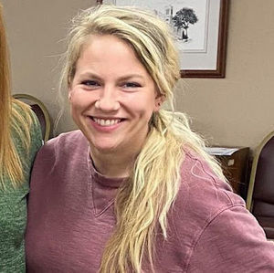 Meet your Posher, Hayley